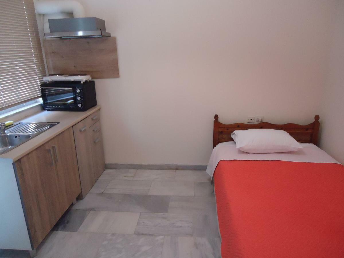 דירות לריסה Original House מראה חיצוני תמונה